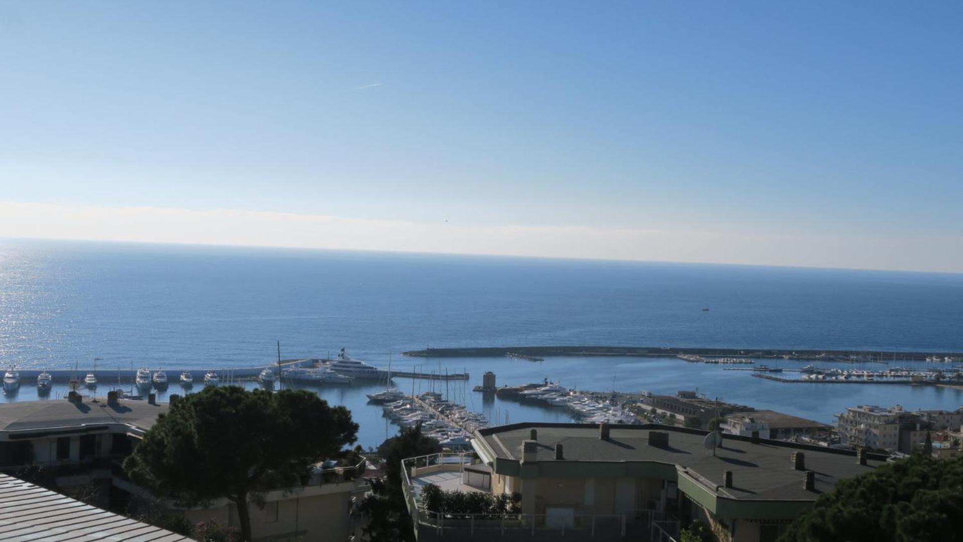Terrazzavistamare, Piscina, Campodatennis * Sanremo