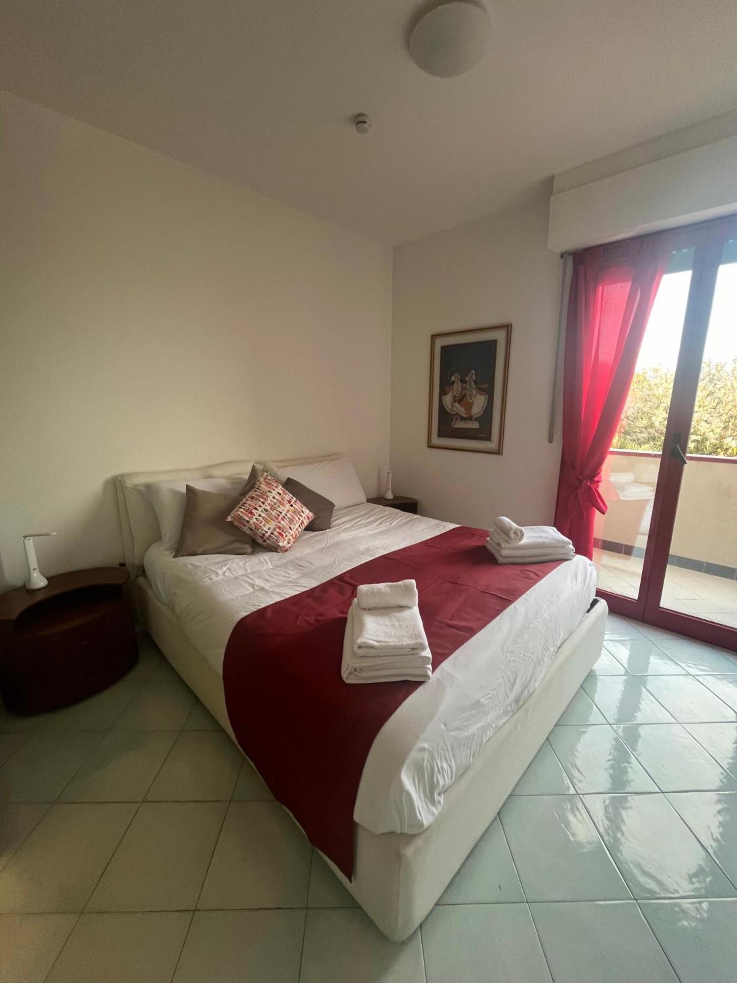 Terrazzavistamare, Piscina, Campodatennis Apartment